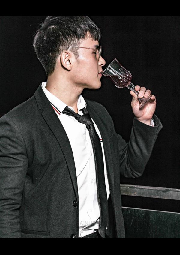 I-AM-MAGAZINE-Issue2.2--I-AM-WIREPULLER-Anawin-ebook